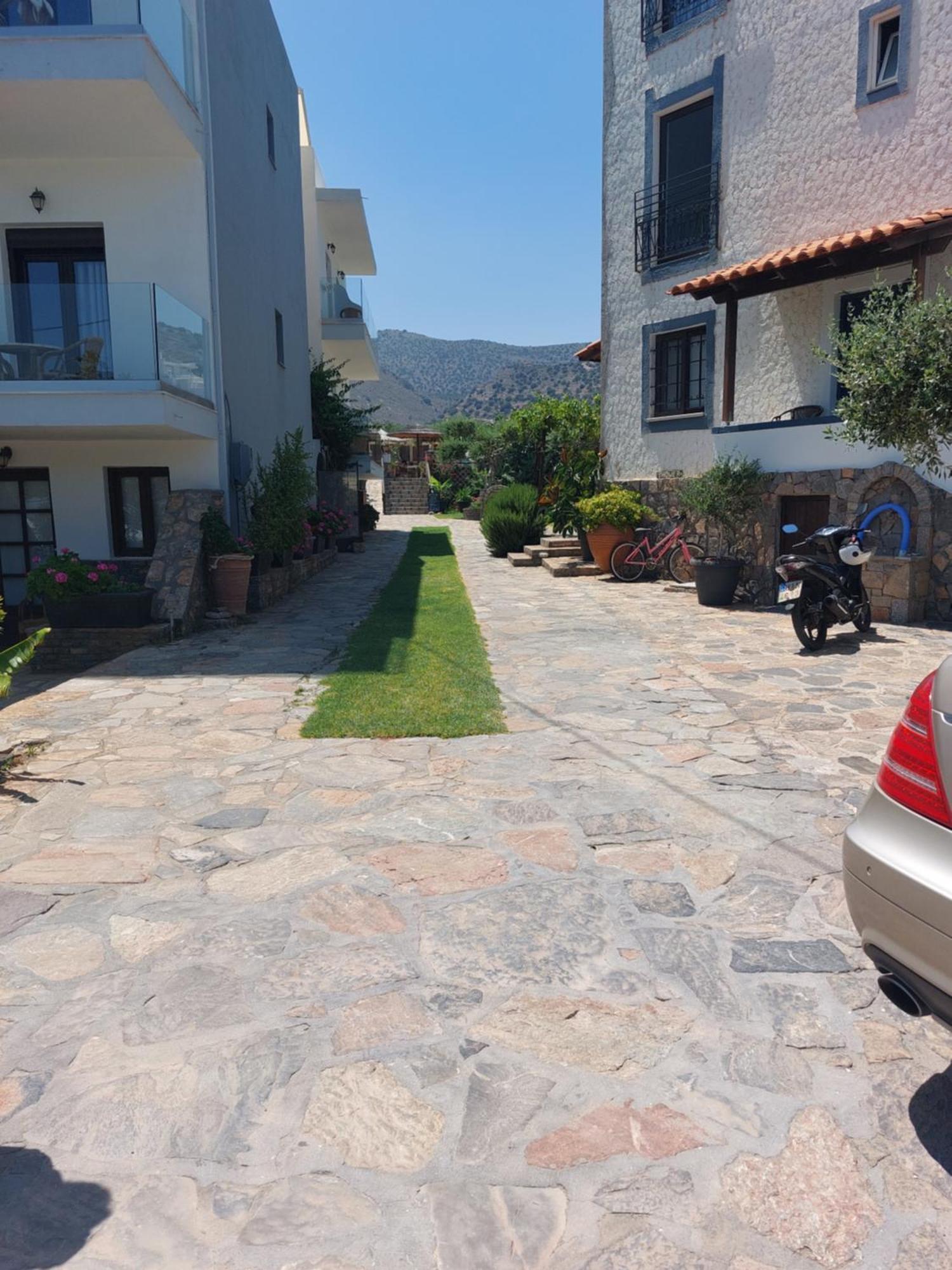 إيلوندا Corali Studios & Portobello Apartments المظهر الخارجي الصورة