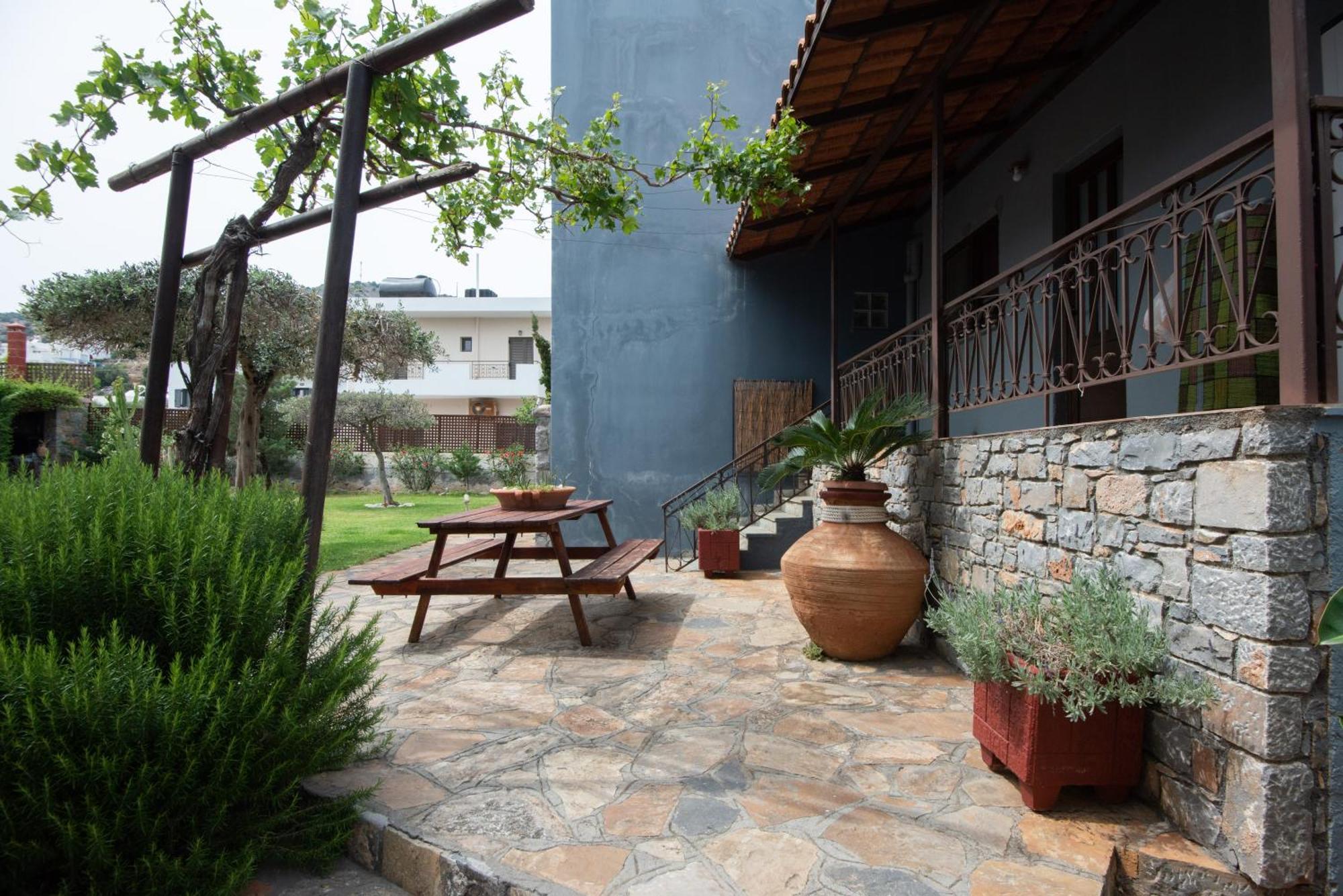 إيلوندا Corali Studios & Portobello Apartments المظهر الخارجي الصورة
